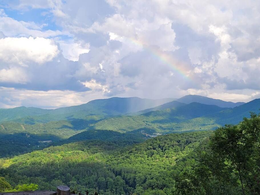 Stunning Mtn. Views! 4Br With All The Amenities! - Vista Vibes- Брайсън Сити Екстериор снимка